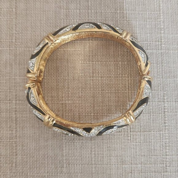 Jackie Kennedy Cleopatra Hinged Bangle - Black and Gold Accents - Picture 1 of 4